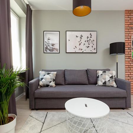 Central Apartment Emilii Plater By Noclegi Renters Varsavia Esterno foto